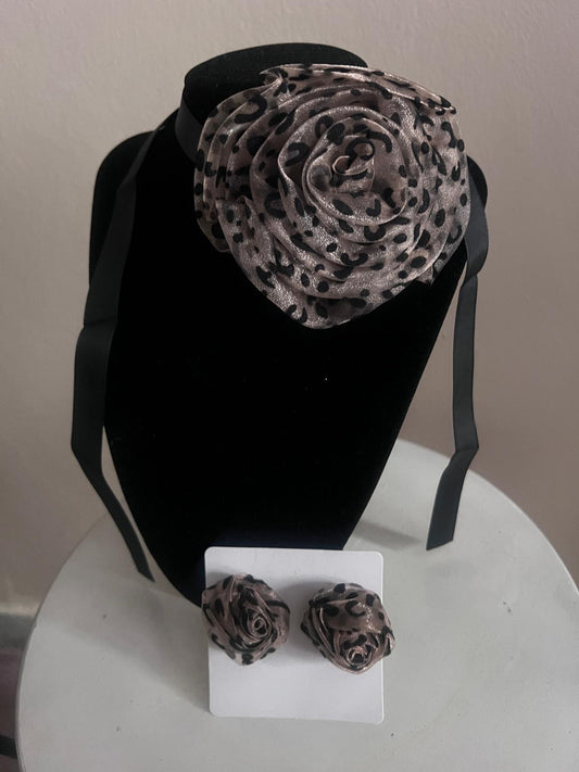 Flor en animal print