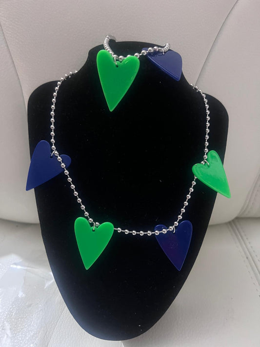 Corazones azul y verde